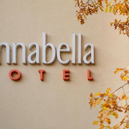 Hotel Annabella à Riga Extérieur photo