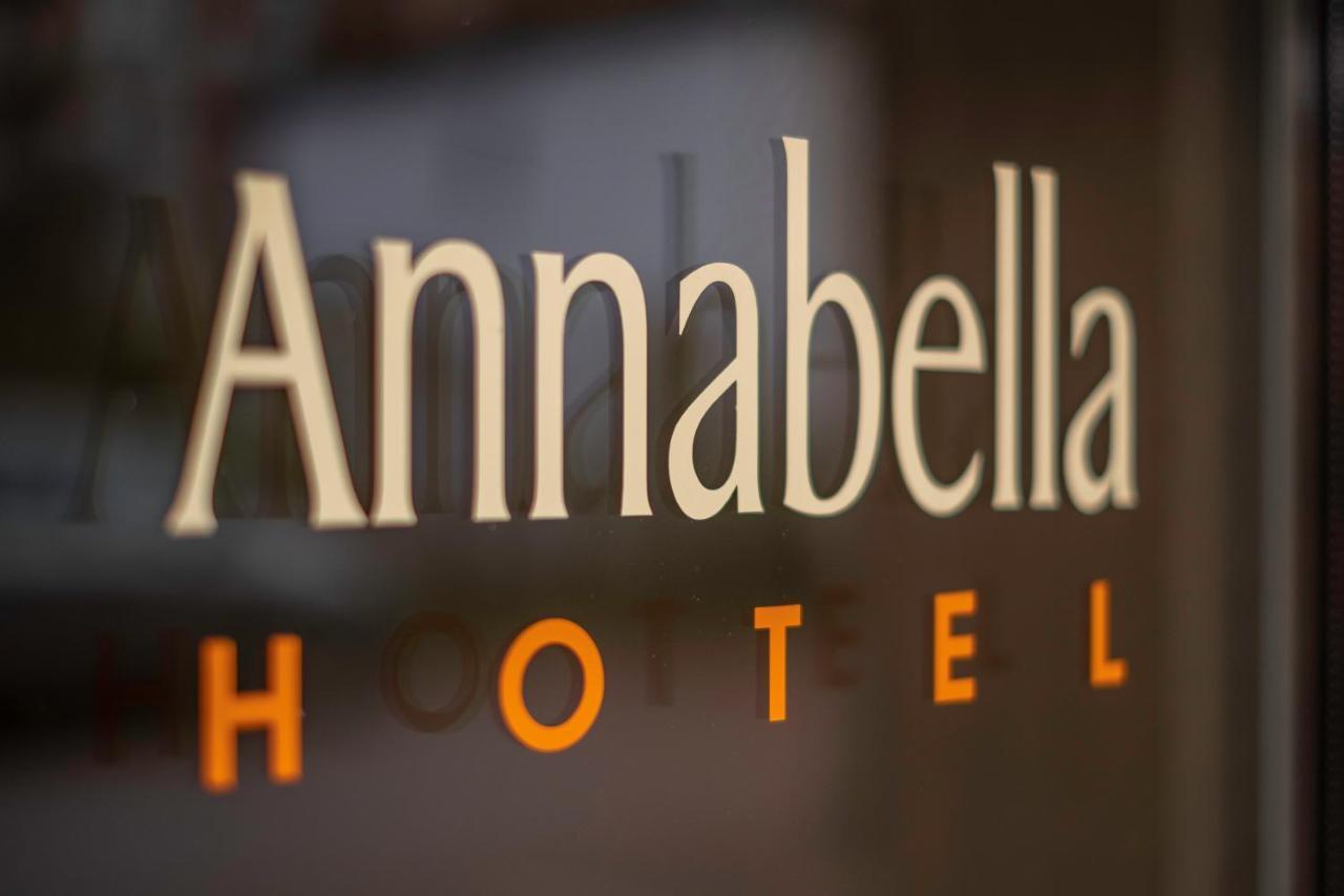 Hotel Annabella à Riga Extérieur photo
